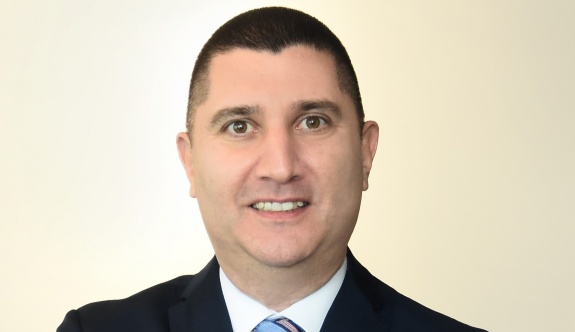 Faktoring risk azaltma ve ödemeleri kontrol altına alma imkânı sunmaktadır
